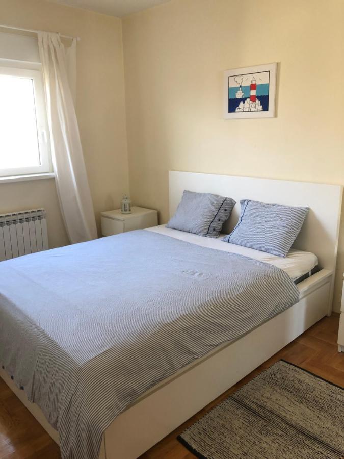 Apartment Maris - Free Parking Zagreb Bagian luar foto